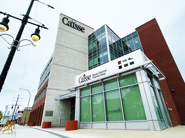Caisse Assiniboine sur le boulevard Provencher à Saint-Boniface.