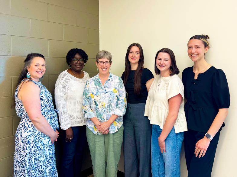 Marie-Elaine Desmarais, Ndeye Rokhaya Gueye, Danielle de Moissac, Brielle Marion, Zoé Preteau et Emilie Lévesque.