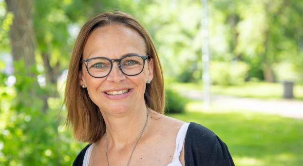 Diane Pineau.